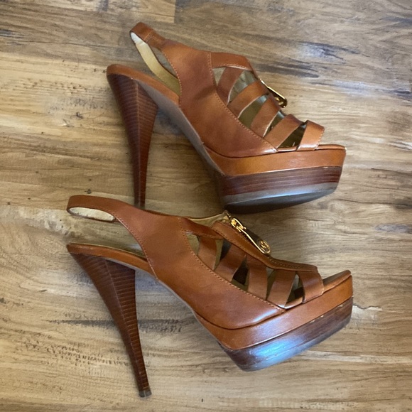 Michael Michael Kors Zipper Front Sandal sz 8 - Picture 2 of 4